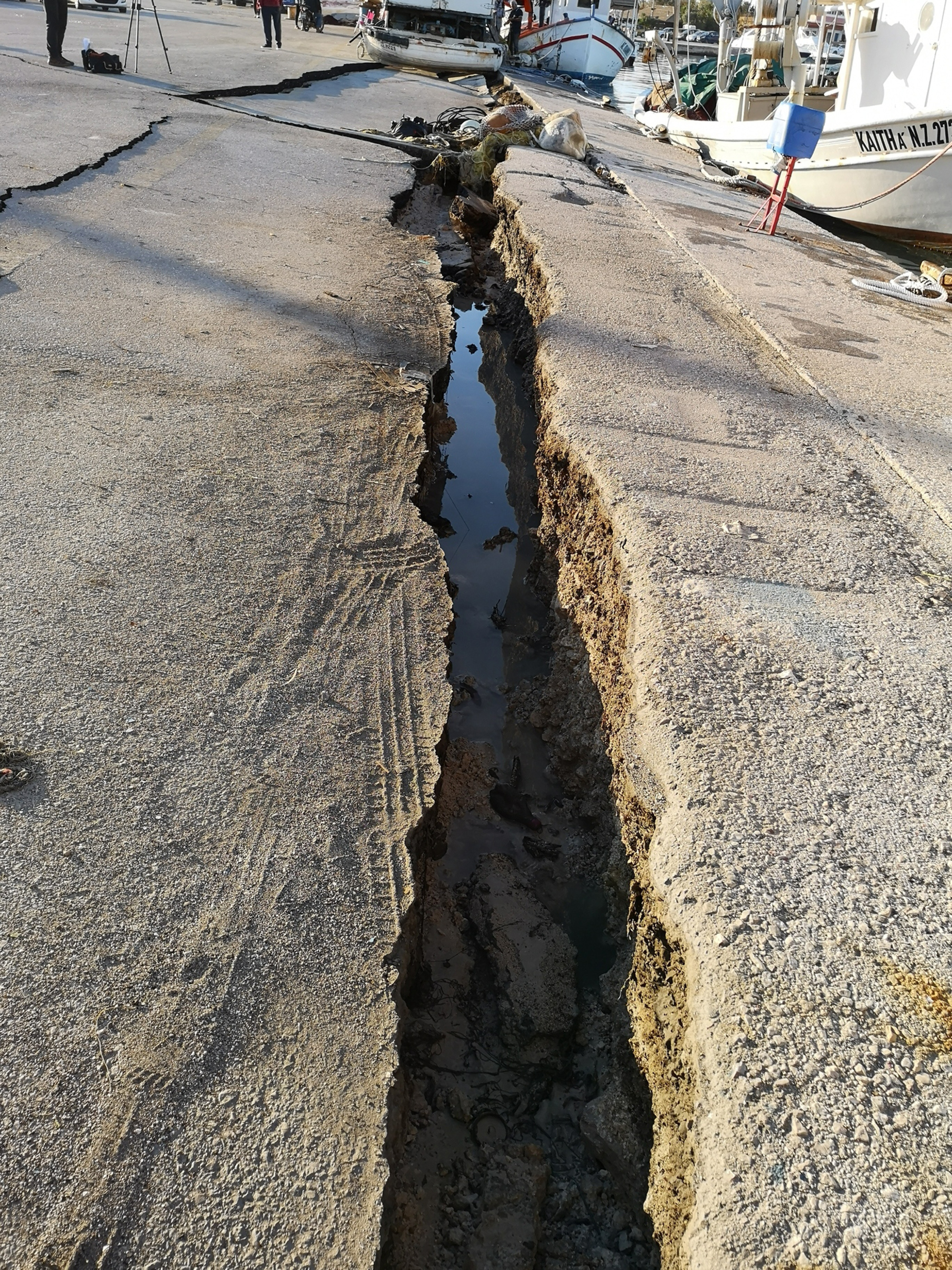 Έντονη μετασεισμική δραστηριότητα στη Ζάκυνθο – Ευ. Λέκκας: Περιμένουμε σεισμό 5,8 Ρίχτερ (φωτογραφίες – βίντεο)-5