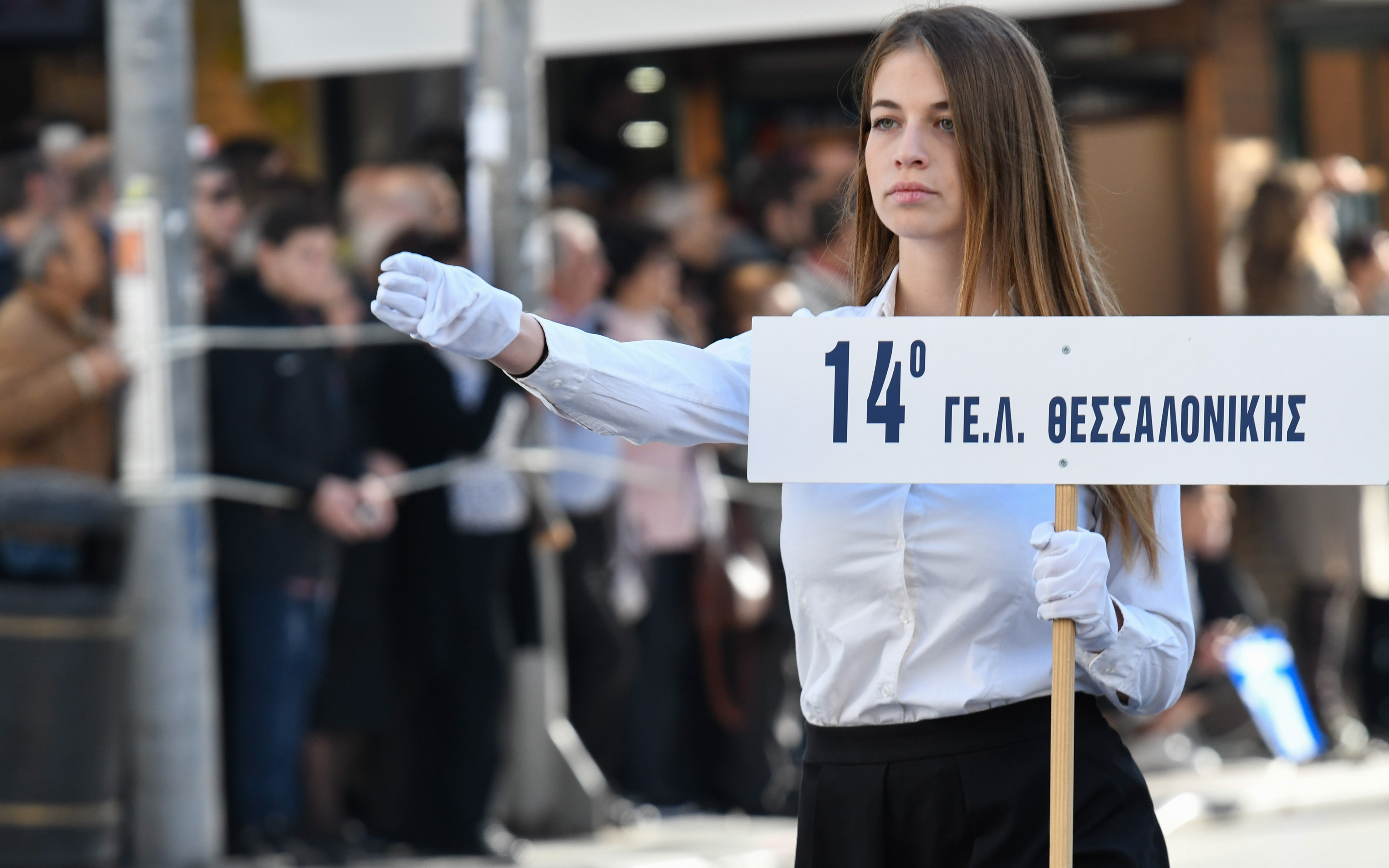 Πραγματοποιήθηκε η μαθητική παρέλαση στη Θεσσαλονίκη (φωτογραφίες)-7