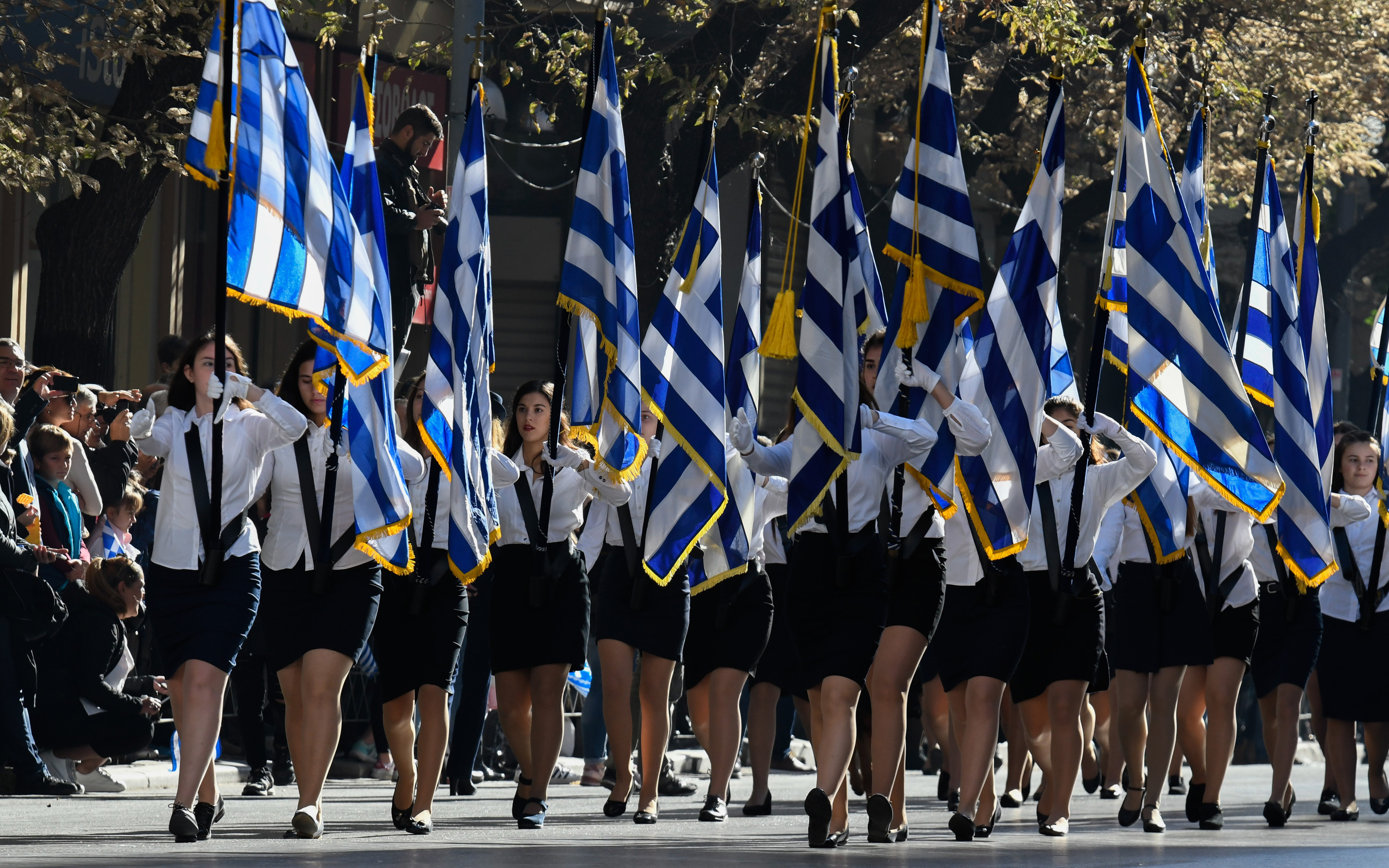 Πραγματοποιήθηκε η μαθητική παρέλαση στη Θεσσαλονίκη (φωτογραφίες)-3