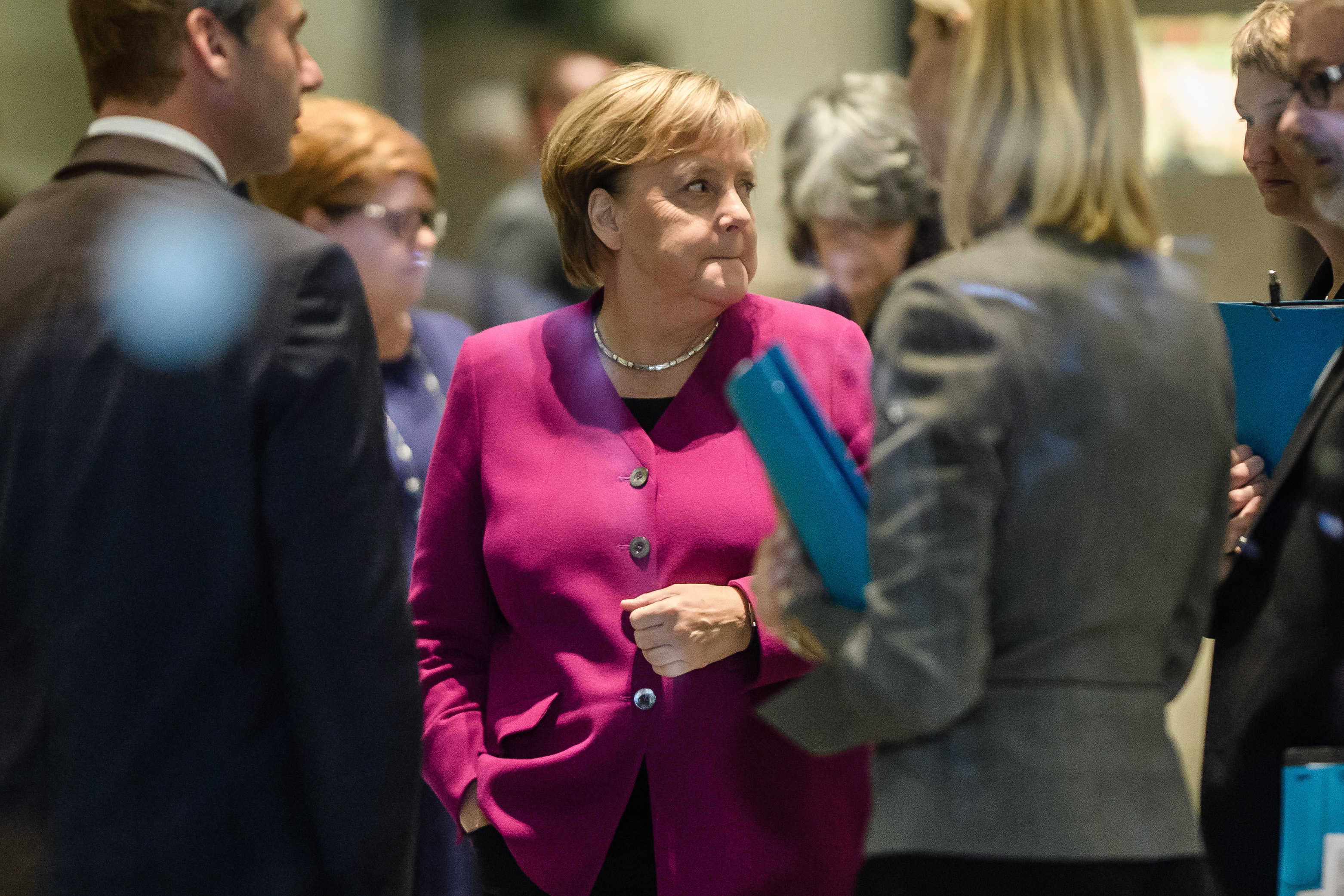 Γερμανικός Τύπος: Η αποχώρηση της Μέρκελ από την ηγεσία του CDU και τα σενάρια για την επόμενη μέρα-1