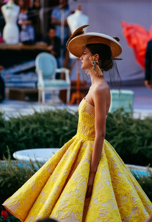 Ωδή στην χρυσή δεκαετία των 90s το φαντασμαγορικό σόου του Βασίλη Ζούλια-4