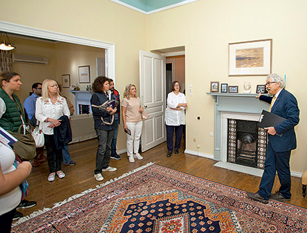 170 θερμά «Thank you» για το British Open Day στην πρεσβευτική κατοικία-1