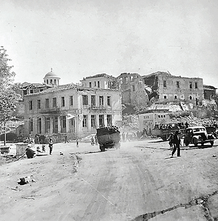 Λάρισα, 1941-1944: Η μνήμη της πόλης μέσα από φωτογραφίες-1