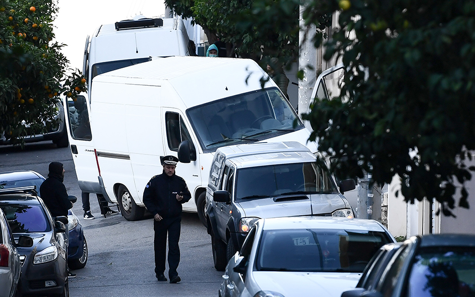 Πυρίτιδα περιείχε ο εκρηκτικός μηχανισμός έξω από το σπίτι Ντογιάκου – Γιατί δεν εξερράγη-3
