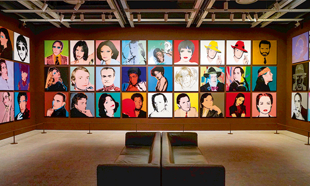 Βουτιά στο ποπ, επιδραστικό σύμπαν του Γουόρχολ-2