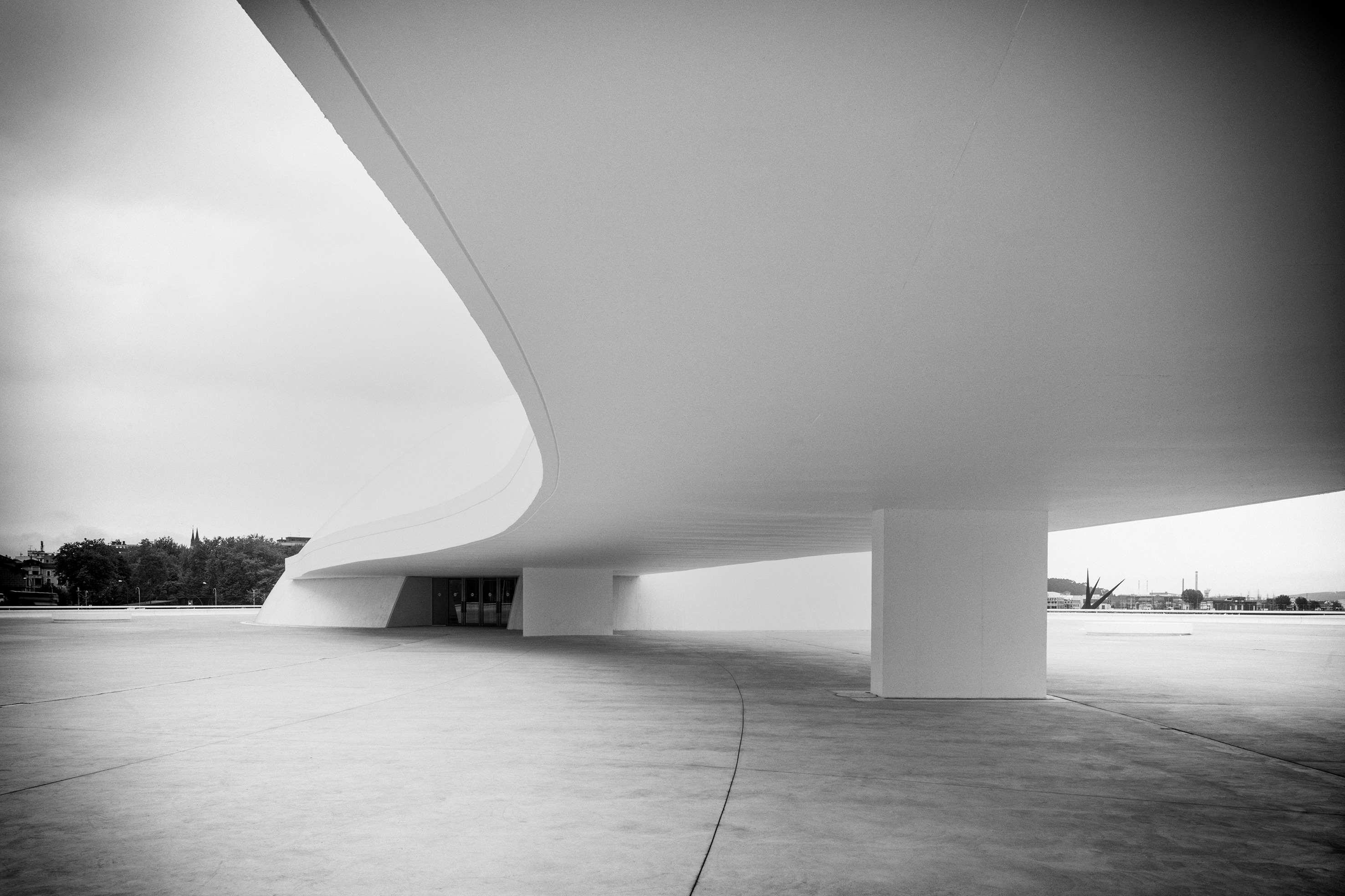 Ποιήματα που έχτισε ο Οσκαρ Νιεμάγιερ-4