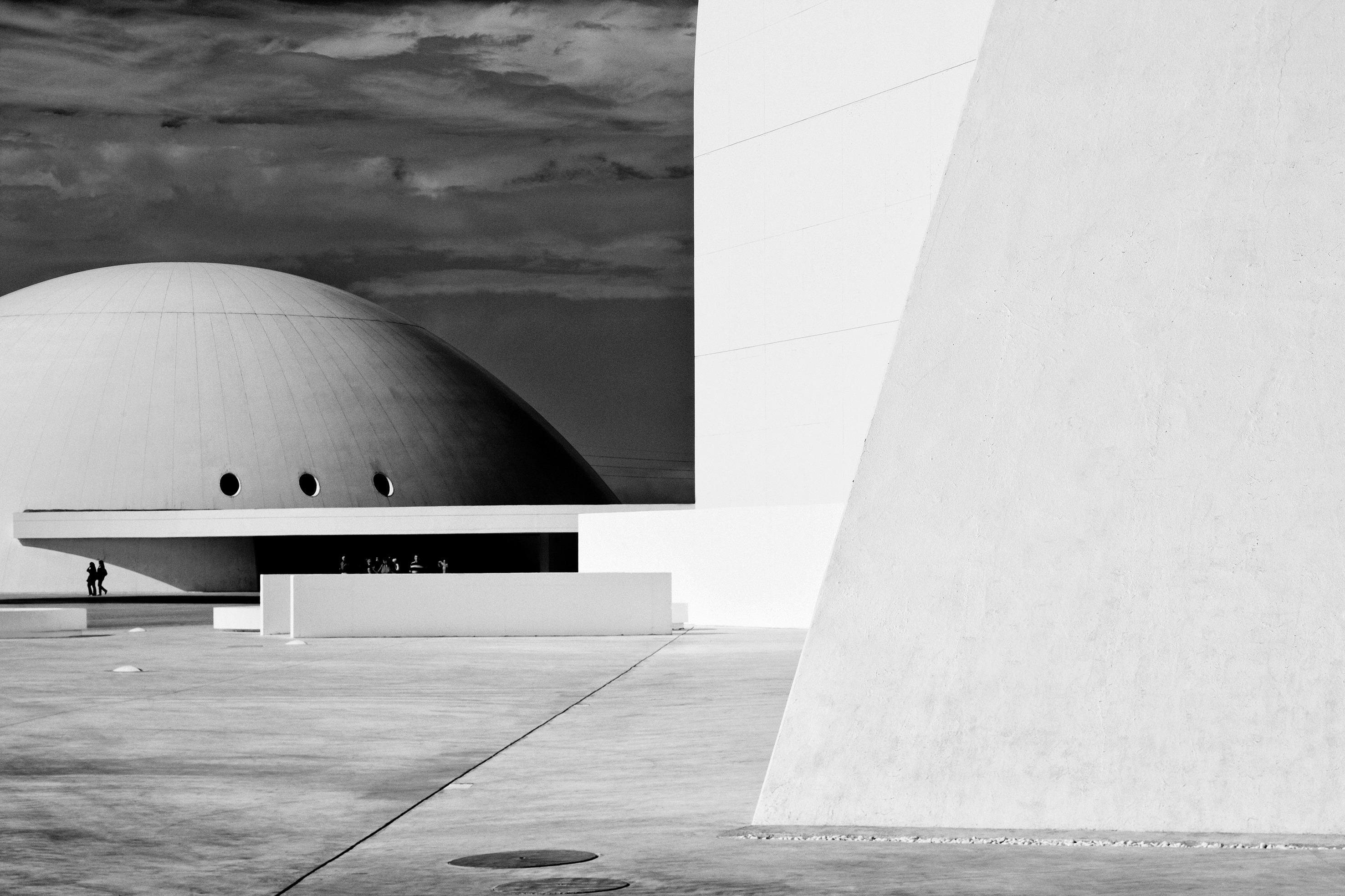Ποιήματα που έχτισε ο Οσκαρ Νιεμάγιερ-3