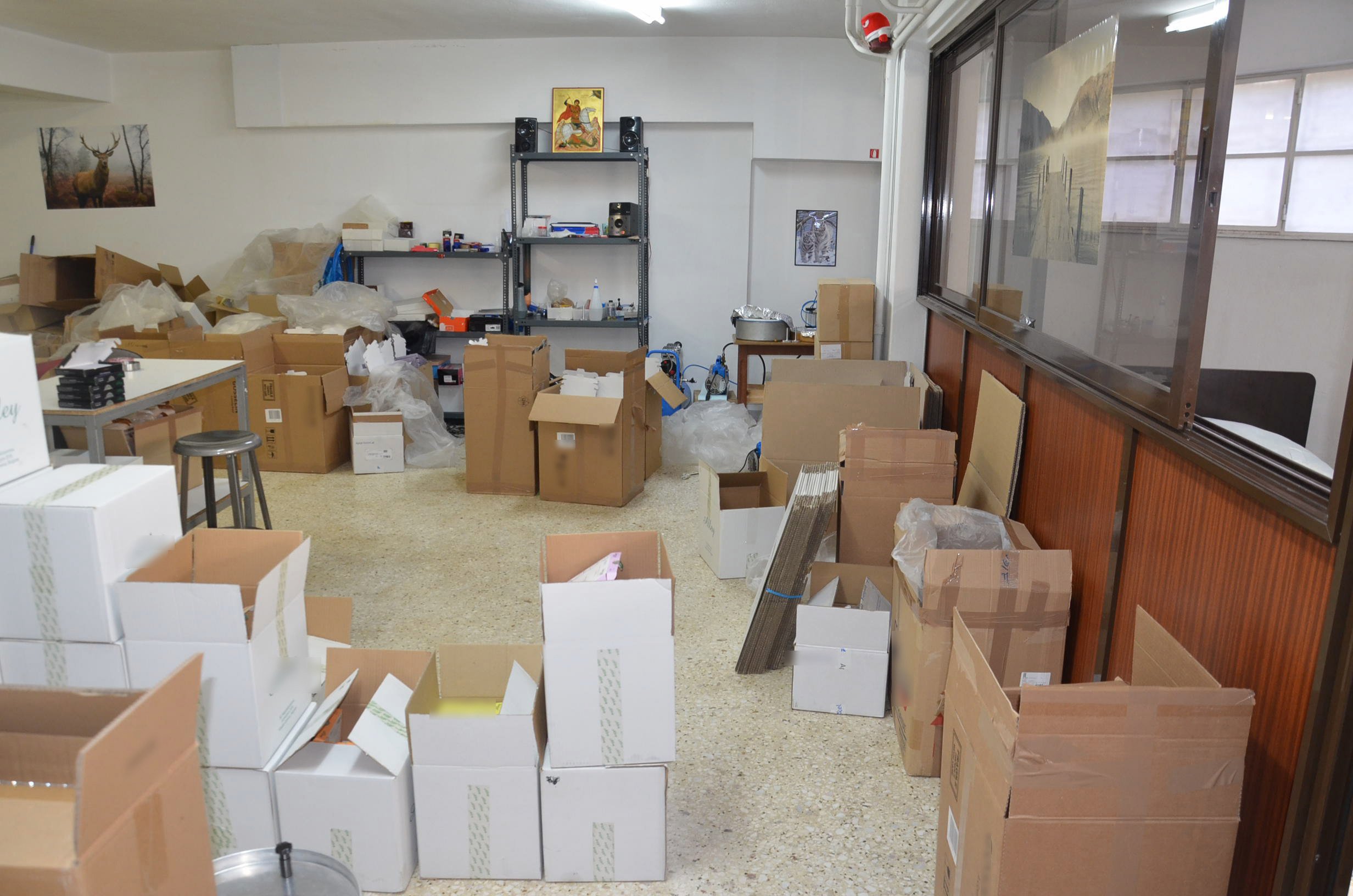 Στα άδυτα εργαστηρίων παραγωγής αναβολικών-4