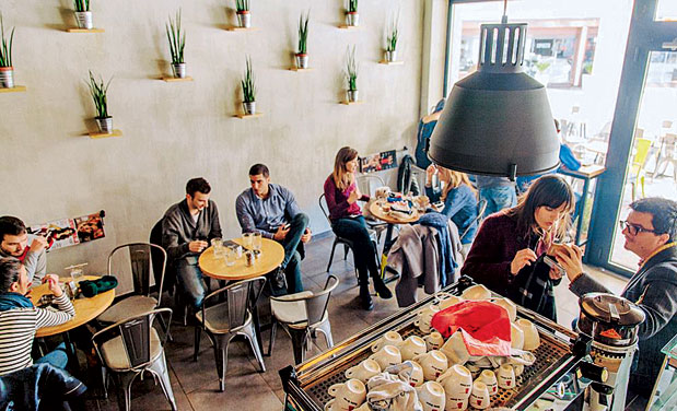 Ποντγκόριτσα by locals-2