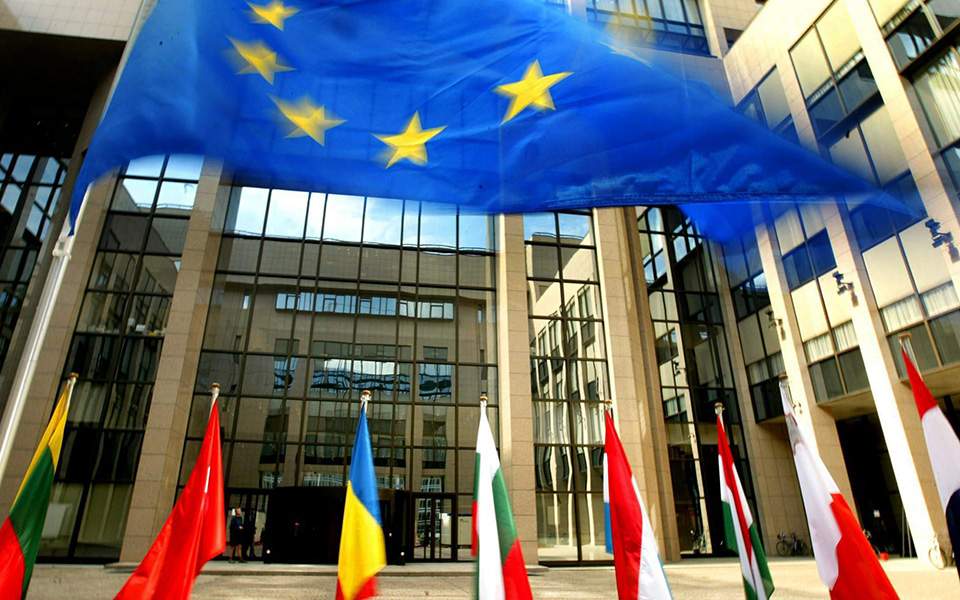Κομισιόν: Δεν έχει ολοκληρωθεί κανένα από τα 16 προαπαιτούμενα-1