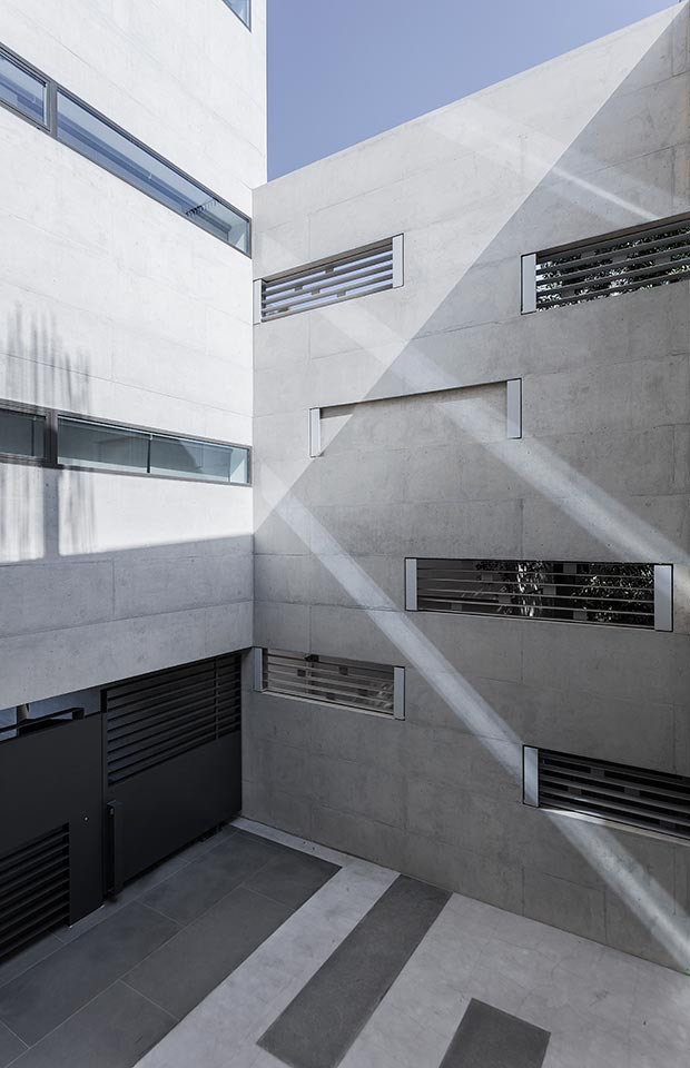 Πολυκατοικία 2.0-2