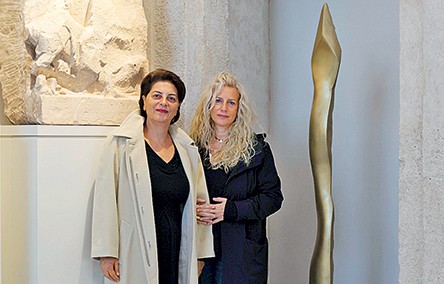 Λαμπρή υποδοχή στη Σικελία για τα έργα της Βένιας Δημητρακοπούλου-1