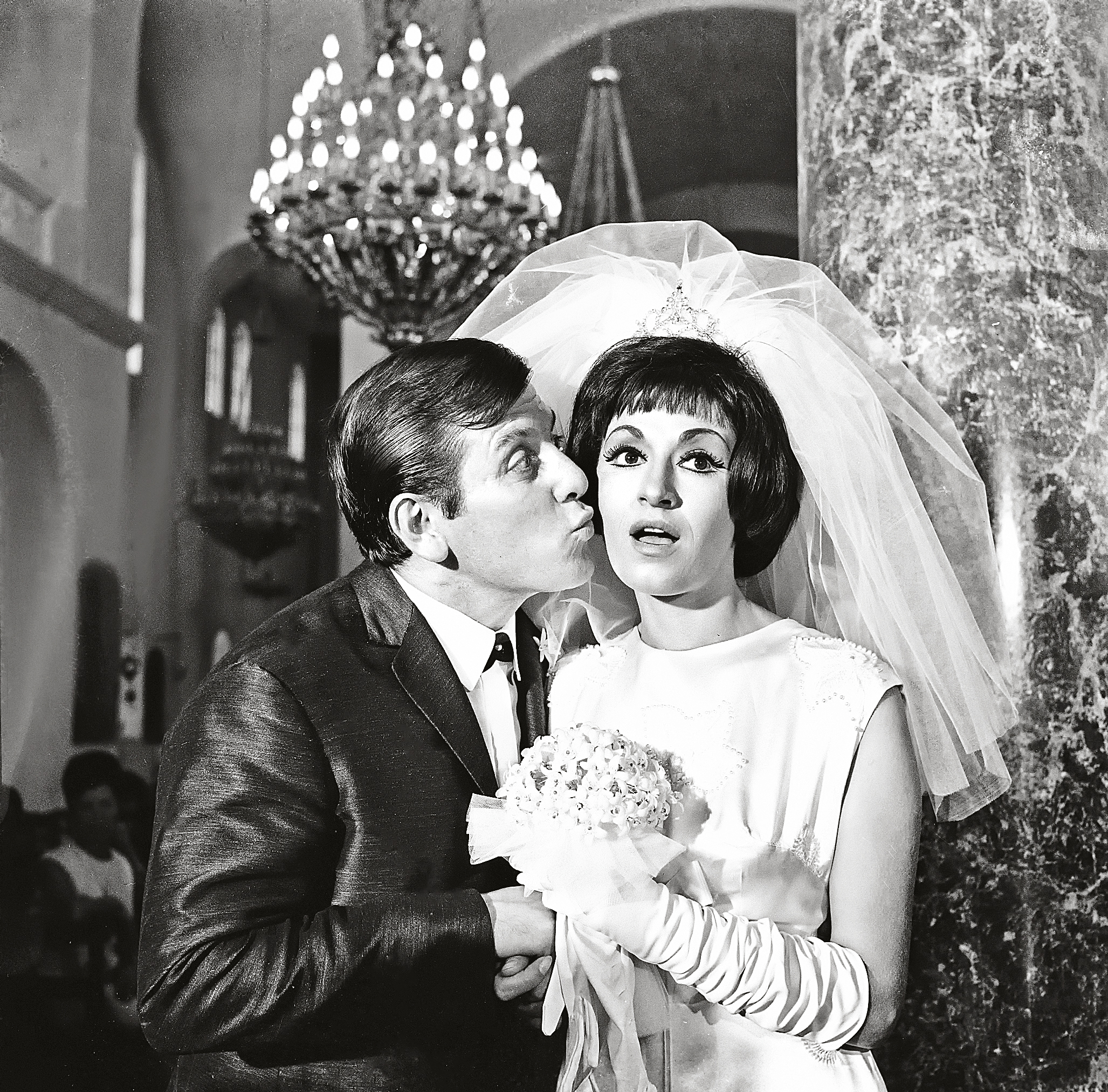 «Μεγάλοι Ελληνες Ηθοποιοί» με την «Κ» της Κυριακής: Η βιογραφία της Μάρθας Καραγιάννη-3