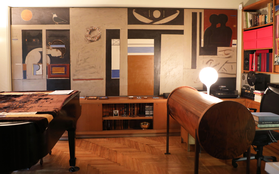 Στο «καταφύγιο» του Μάνου-2