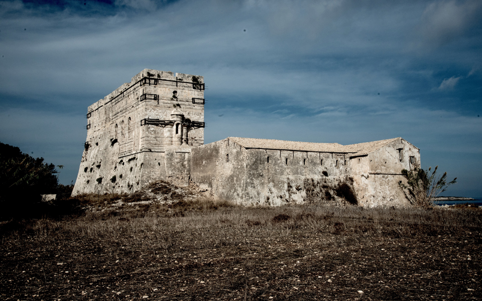 Ρόμπερτ Μακέιμπ, ο Αμερικανοέλληνας-2