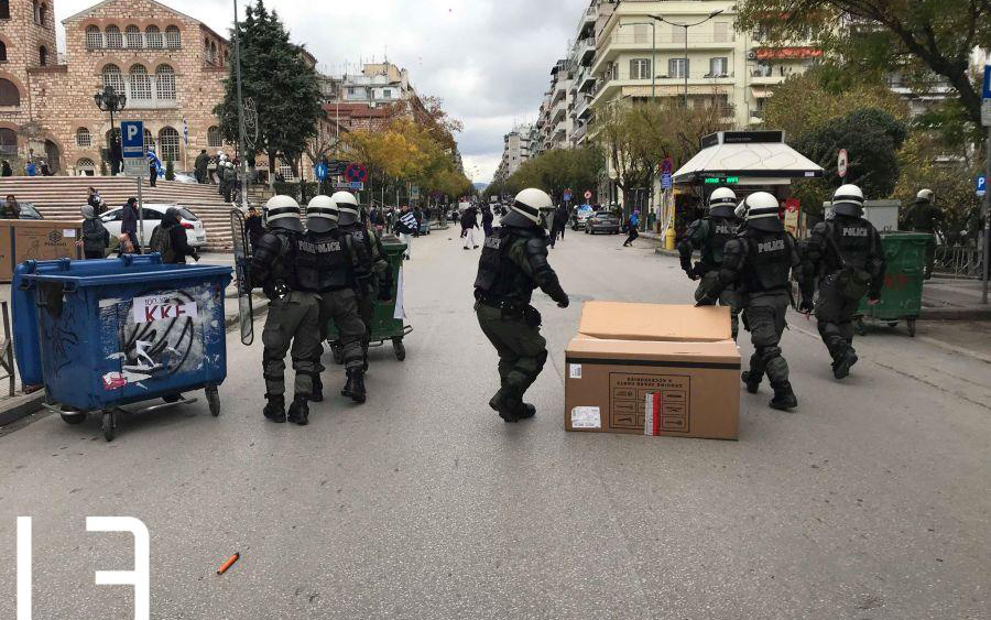 Ενταση στα μαθητικά συλλαλητήρια σε Αθήνα και Θεσσαλονίκη (φωτογραφίες-βίντεο)-5