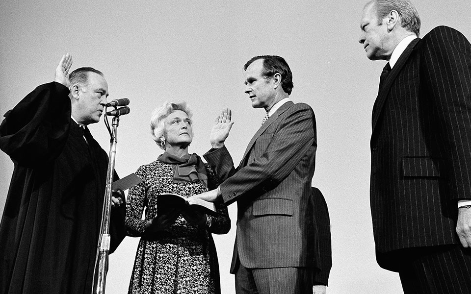 Τζορτζ Μπους 1924 – 2018: Πατριάρχης μιας «δυναστείας», πρόεδρος μίας θητείας-1