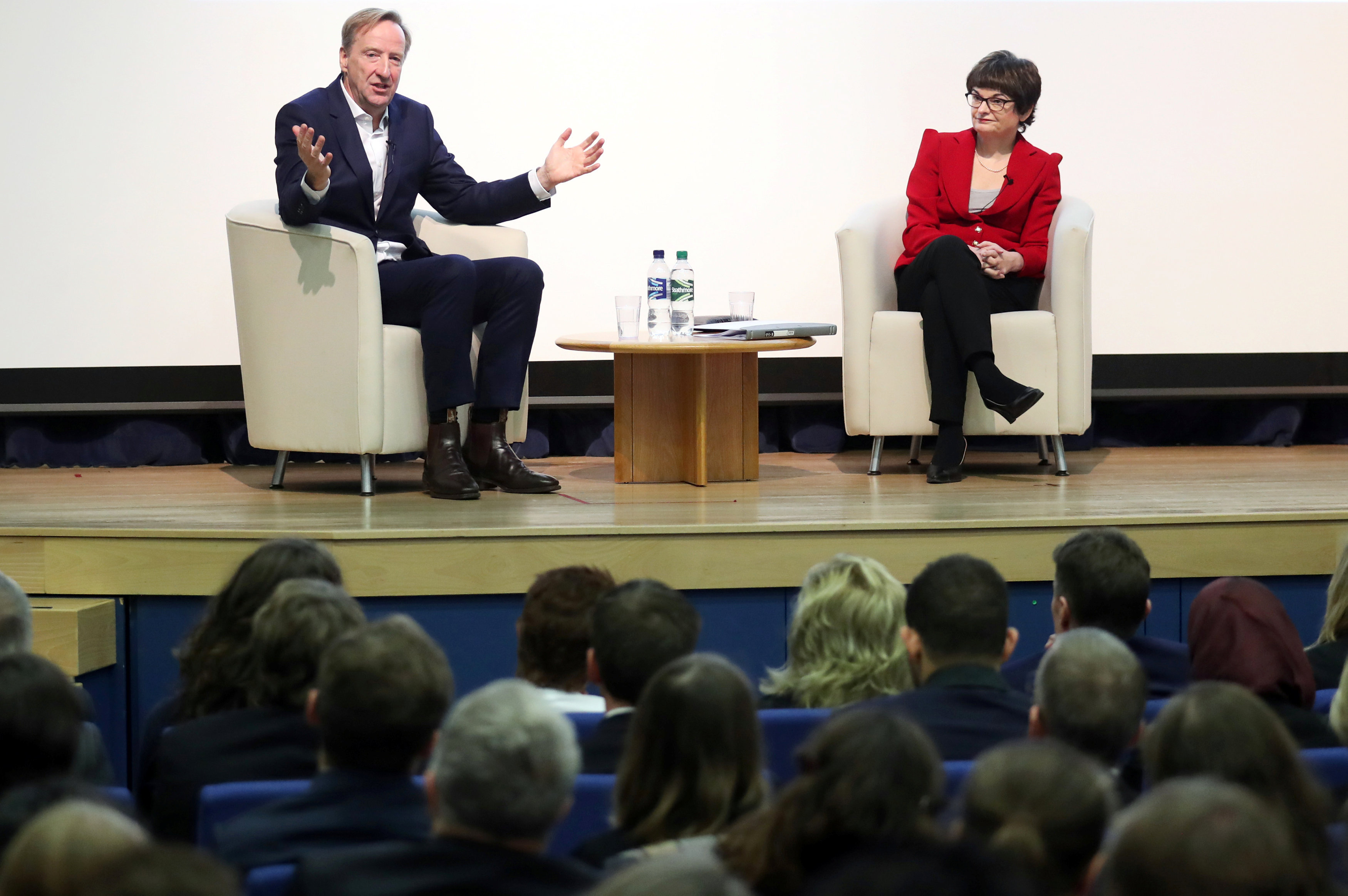 Ο επικεφαλής της MI6 προειδοποιεί τη Ρωσία να μην υποτιμά τη Δύση-2