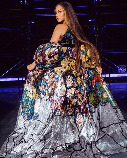 Η φαντασμαγορική εμφάνιση της Beyonce στη σκηνή με δημιουργία ελληνίδας σχεδιάστριας-3