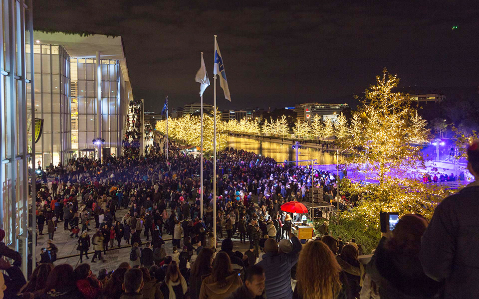 Το «Σταύρος Νιάρχος» φόρεσε τα γιορτινά του-1