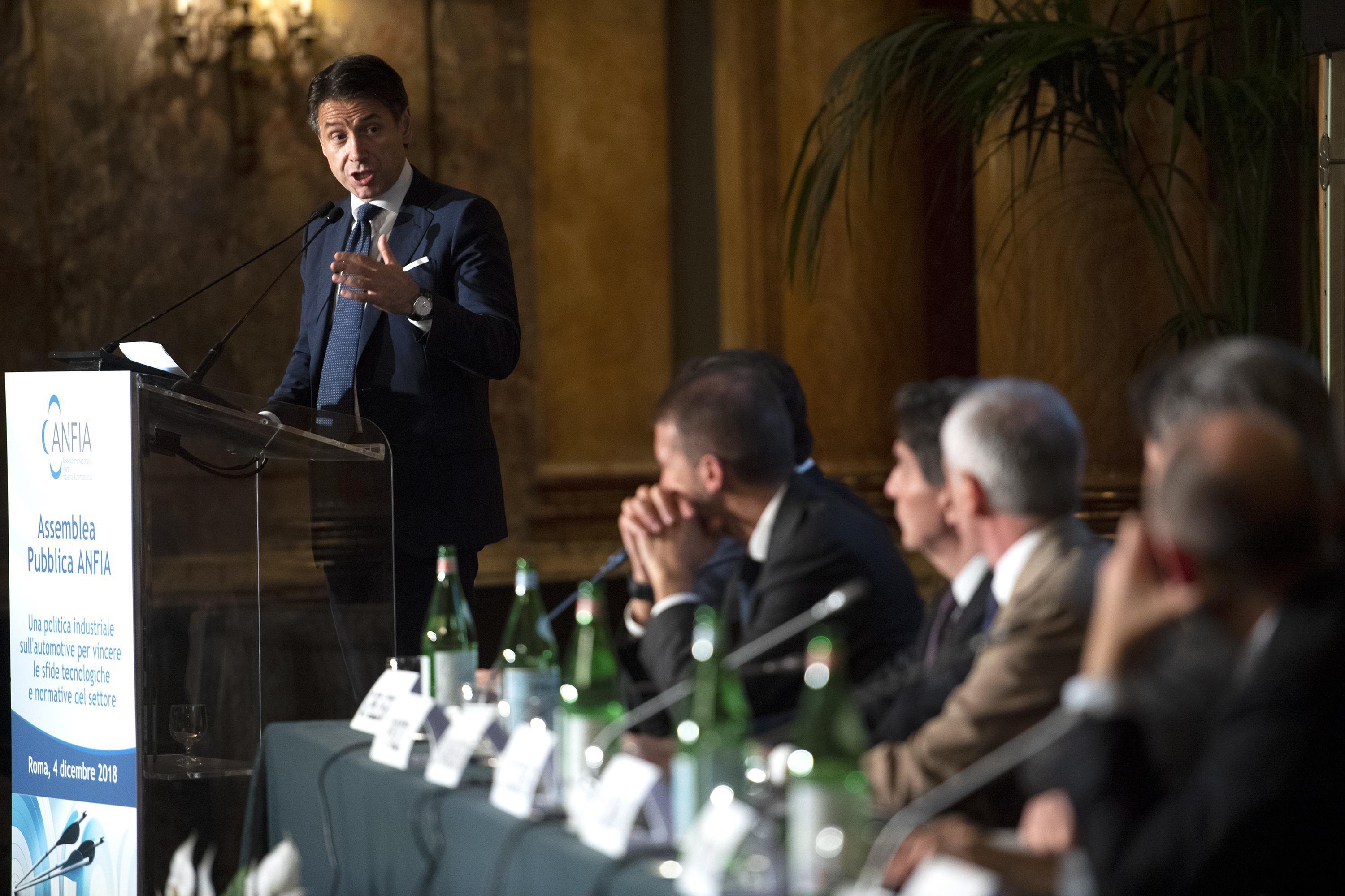 Τζ. Κόντε: Οι αγορές θα ηρεμήσουν ακόμη περισσότερο-1