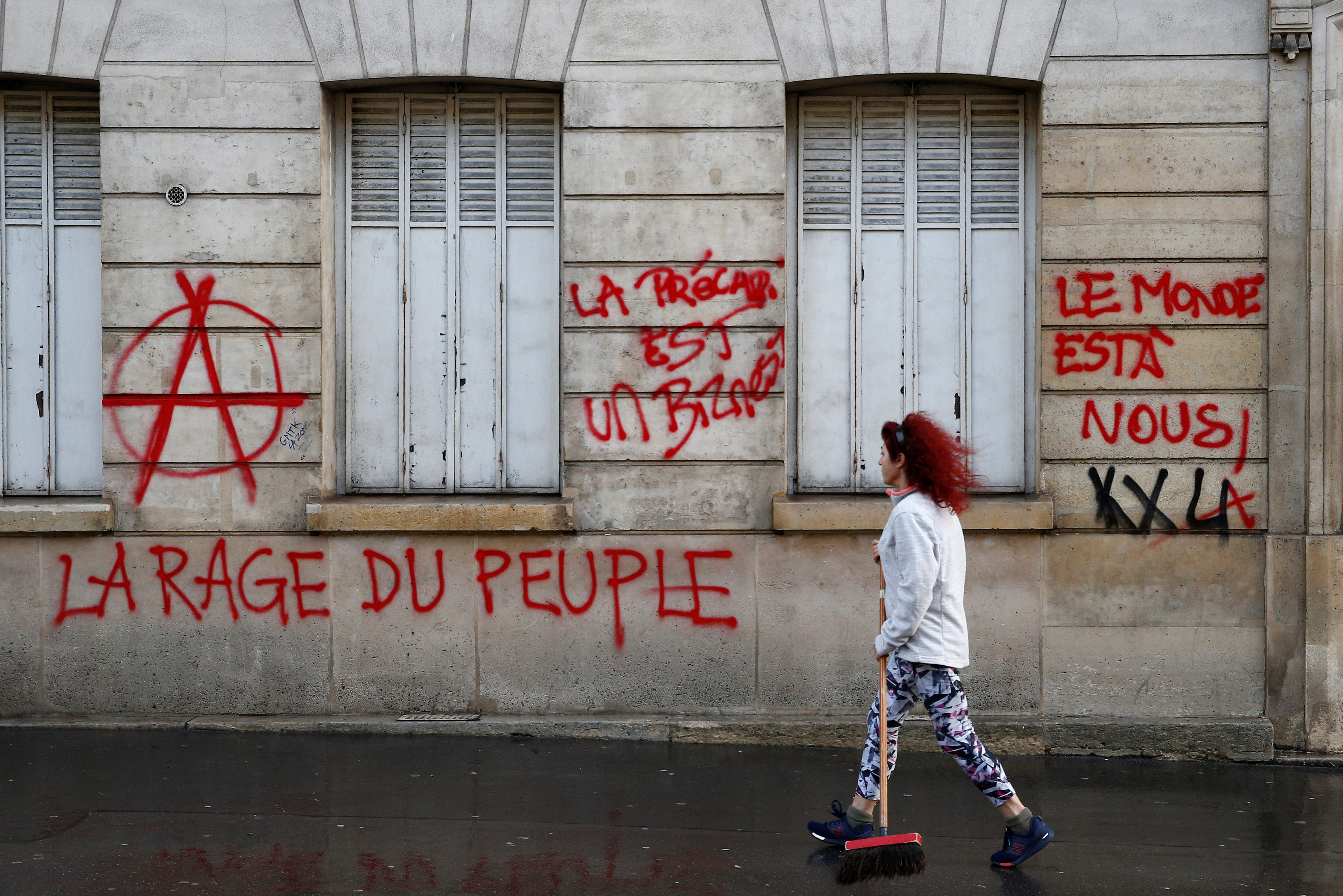 «Κίτρινα Γιλέκα»: Νέο «ραντεβού» για κινητοποιήσεις το ερχόμενο Σάββατο στη σκιά των σοβαρών επεισοδίων – Η επόμενη μέρα (φωτογραφίες – βίντεο)-1