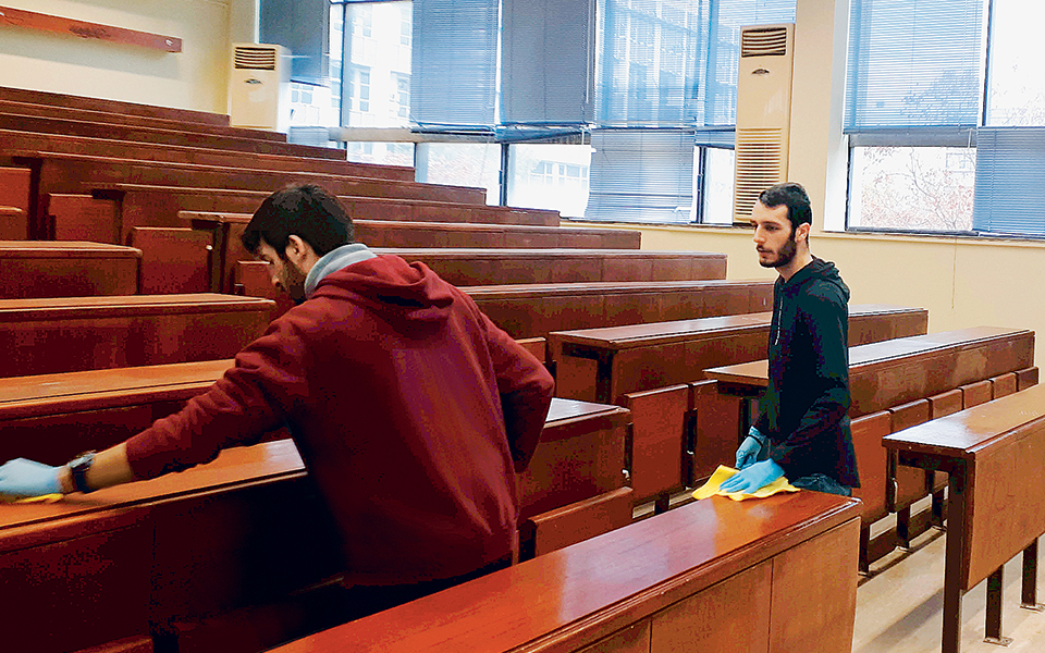 Εκκληση από φοιτητές του ΑΠΘ κατά της ανομίας-1