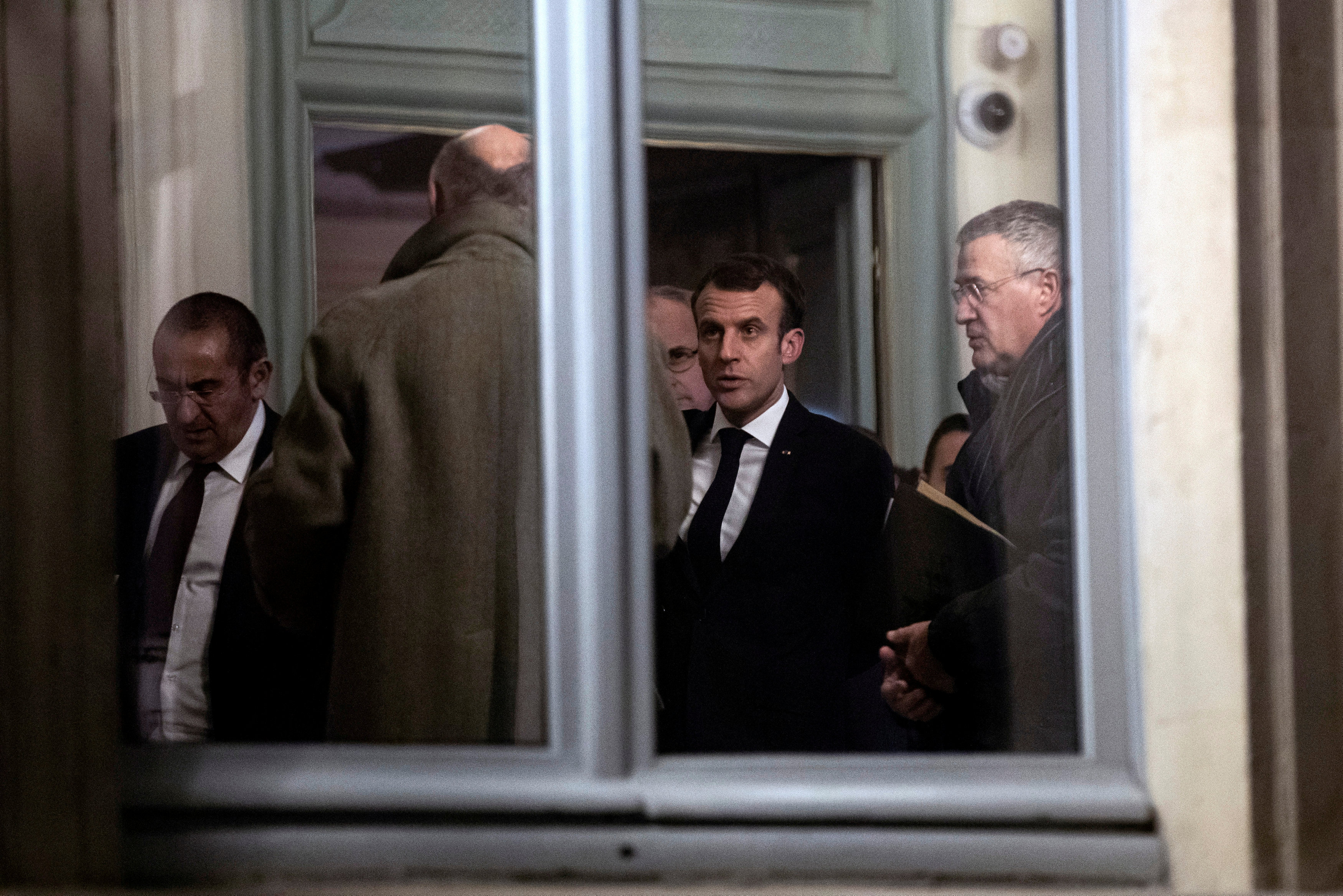 Δήμαρχος Στρασβούργου: Τρομοκρατικό χτύπημα η χθεσινή επίθεση – 27 φορές είχε καταδικαστεί ο δράστης (φωτογραφίες)-7