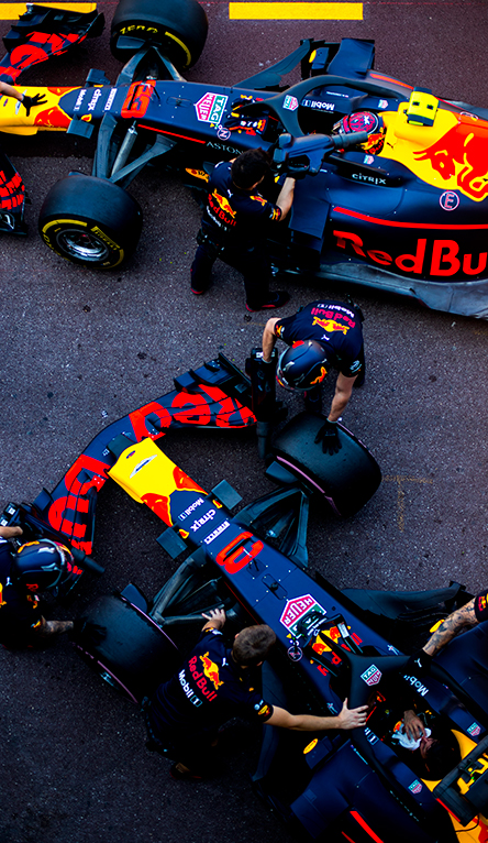 Ανανέωση συνεργασίας TAG Heuer – Aston Martin Red Bull Racing Formula 1 Team-1
