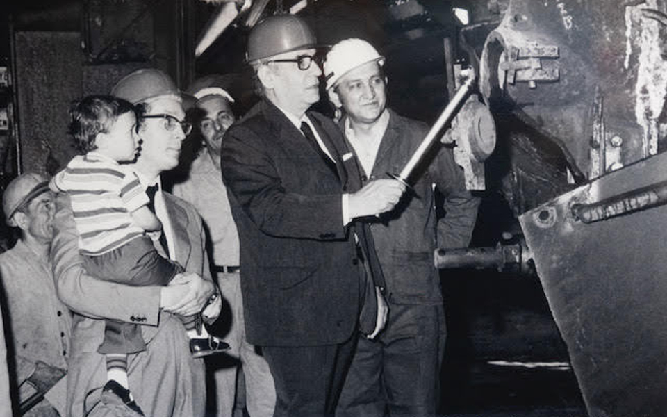 Κων. Αγγελόπουλος στην «Κ»: Ακμάζει ό,τι γίνεται έξω απ’ την Ελλάδα-1