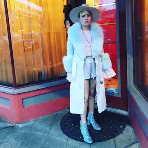 Αυτό είναι το πιο δημοφιλές παλτό στο Instagram για το 2018-2