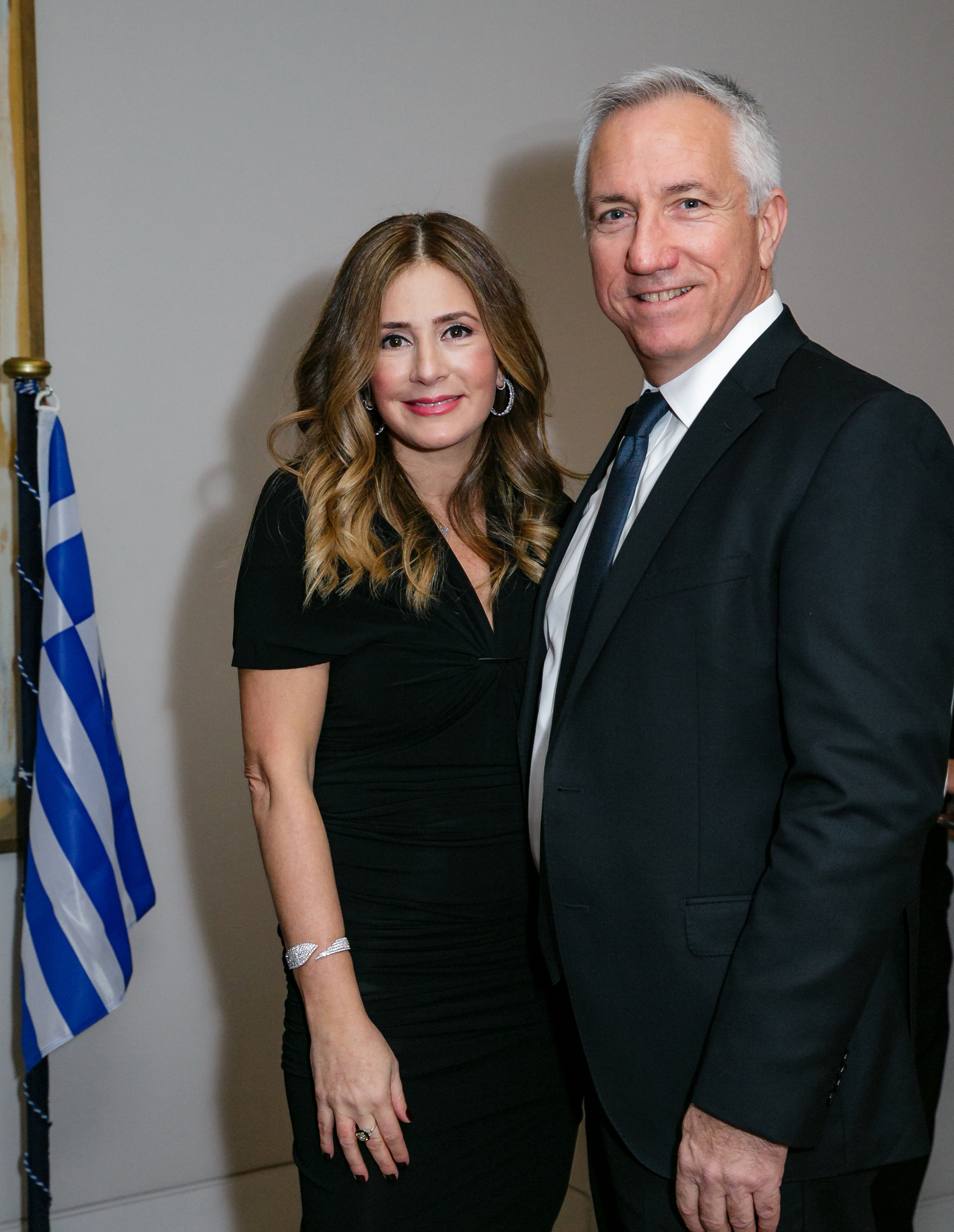 Ο πρέσβης της Νορβηγίας Γιορν Γκέλσταντ βράβευσε τον πρόξενο Γιάννη Σαραντίτη για την προσφορά του-2