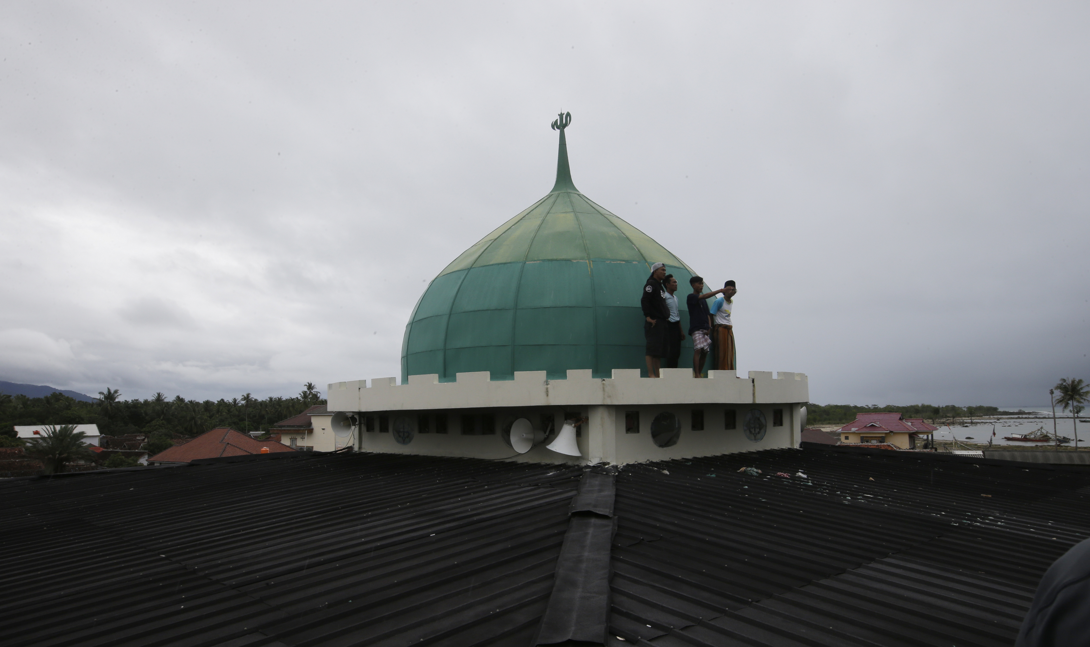 Χριστούγεννα ανά τον κόσμο μέσα από φωτογραφίες-3