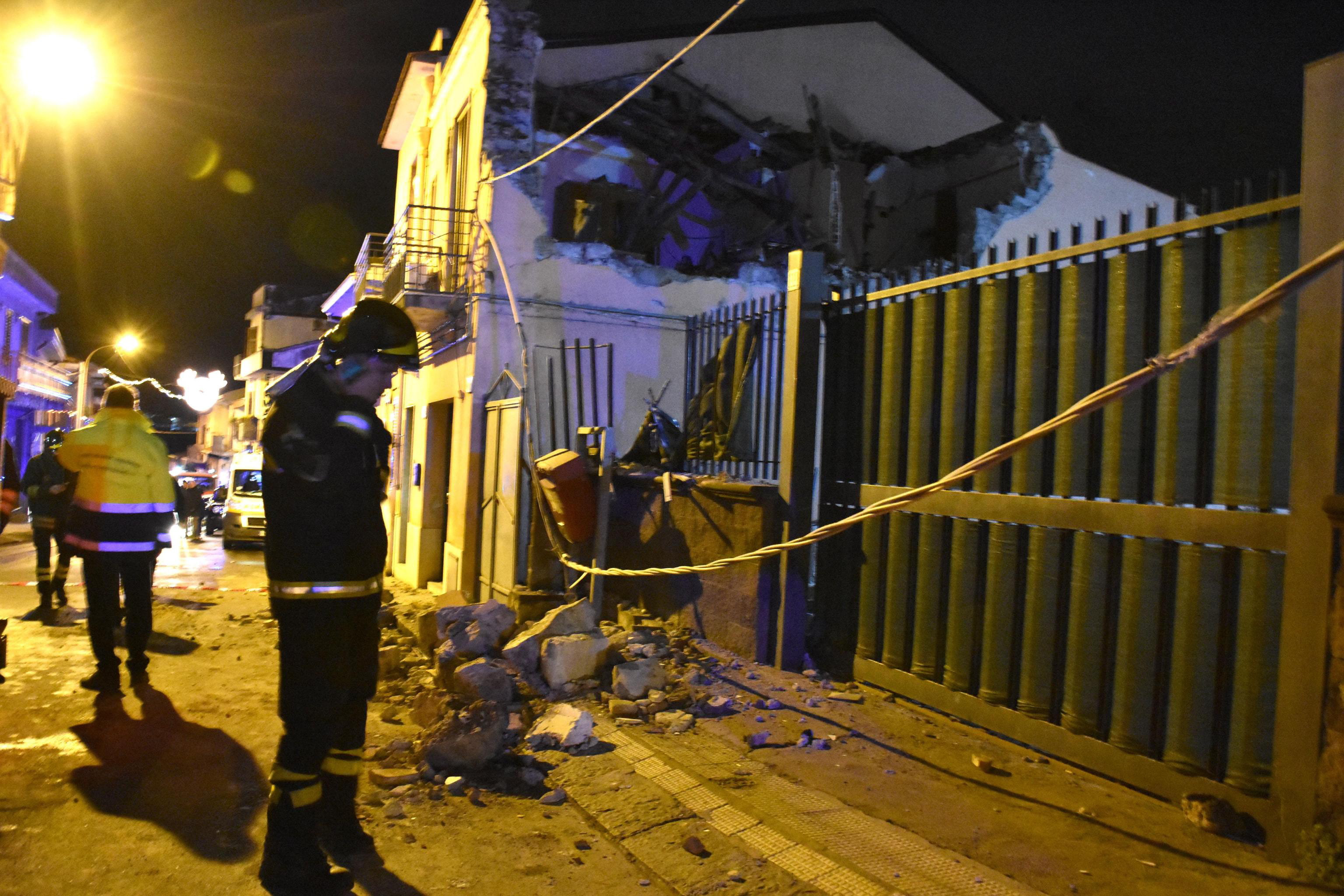 Νέα σεισμική δόνηση 4,8 Ρίχτερ στη Σικελία – Τουλάχιστον τέσσερις τραυματίες (φωτογραφίες)-2