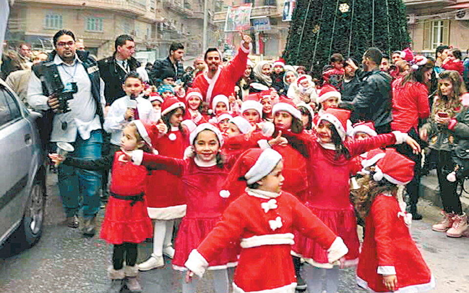 Χριστούγεννα γιορτής και μελαγχολίας-2