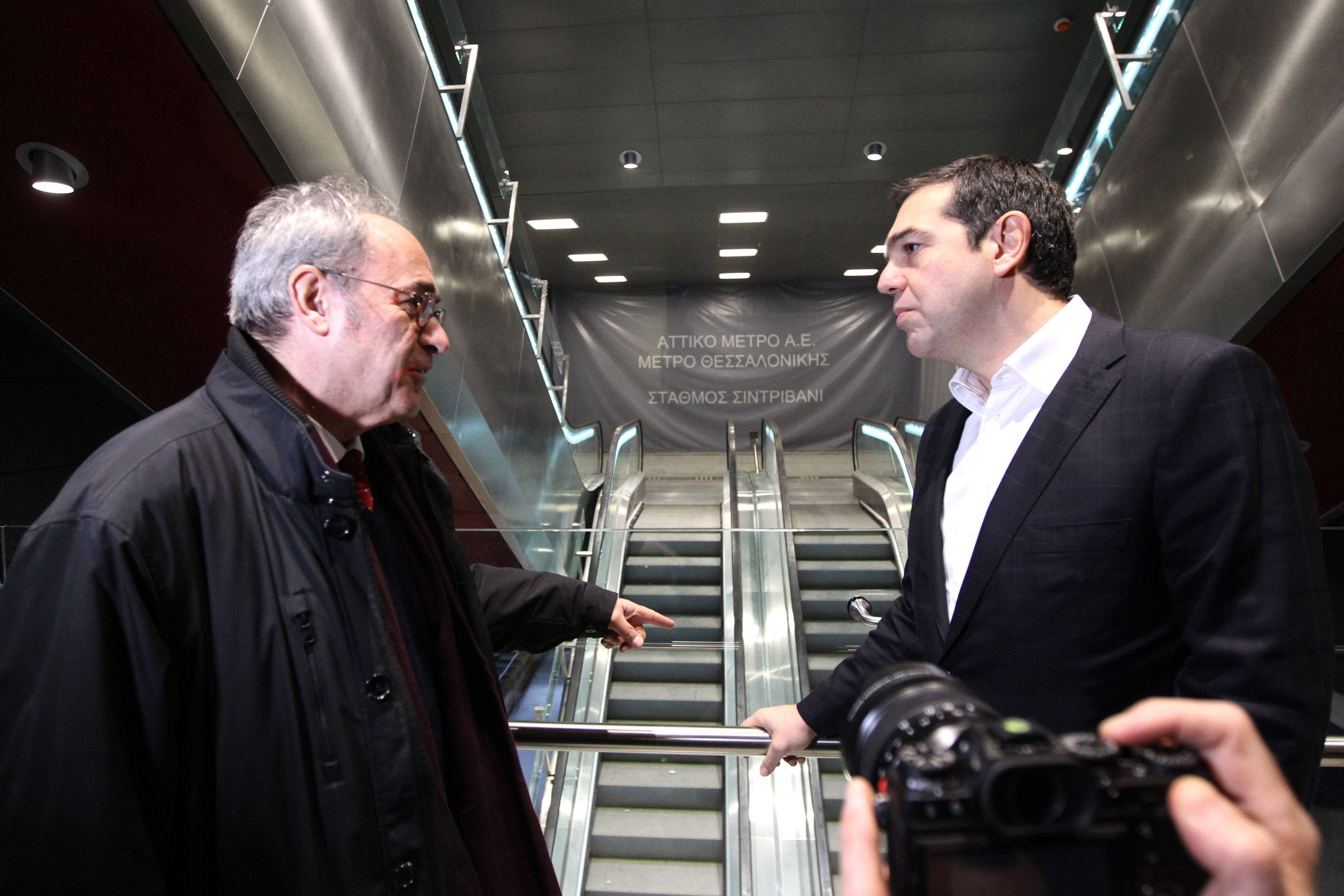 Τσίπρας από Θεσσαλονίκη: Δύο πράγματα λείπουν, οι συρμοί και οι πολίτες (Φωτογραφίες)-1