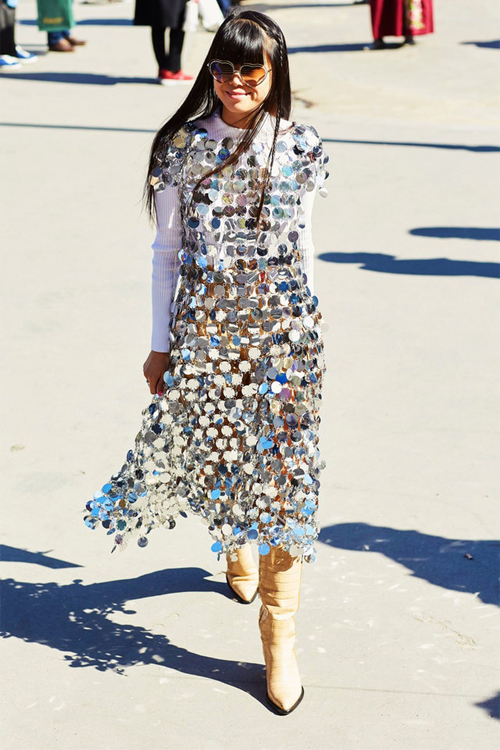 Πώς να φορέσεις το sequin φόρεμά σου και να μην δείχνεις… γραφική-1