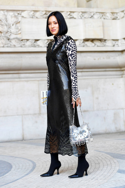 Πώς να φορέσεις το sequin φόρεμά σου και να μην δείχνεις… γραφική-2