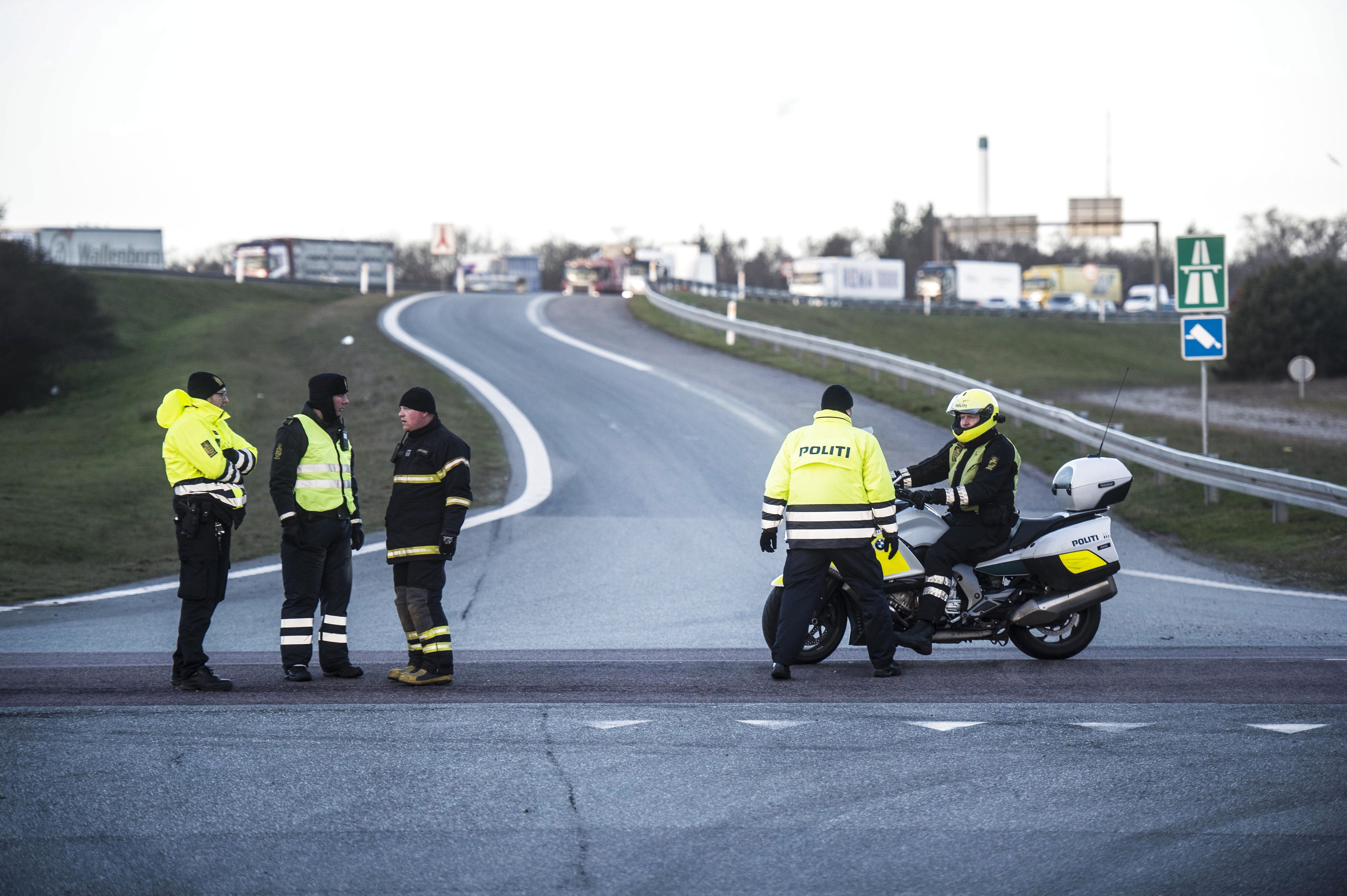 Πολύνεκρο σιδηροδρομικό δυστύχημα στη Δανία (Φωτογραφίες)-4