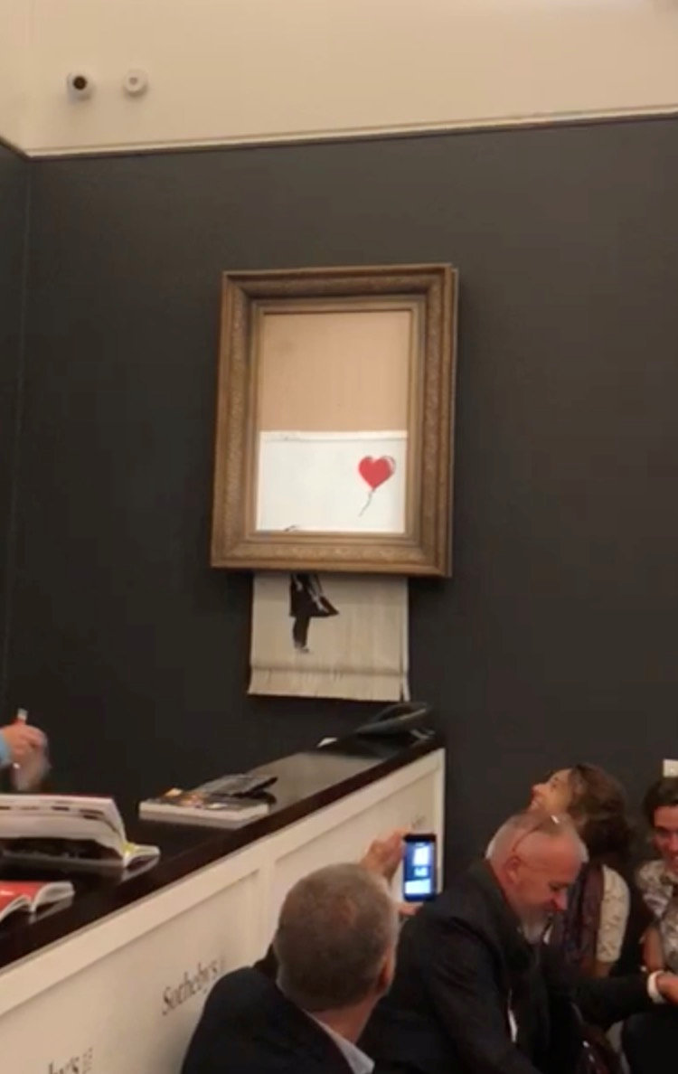 Ο αυτοκαταστρεφόμενος πίνακας του Banksy εκτίθεται στη Γερμανία-1