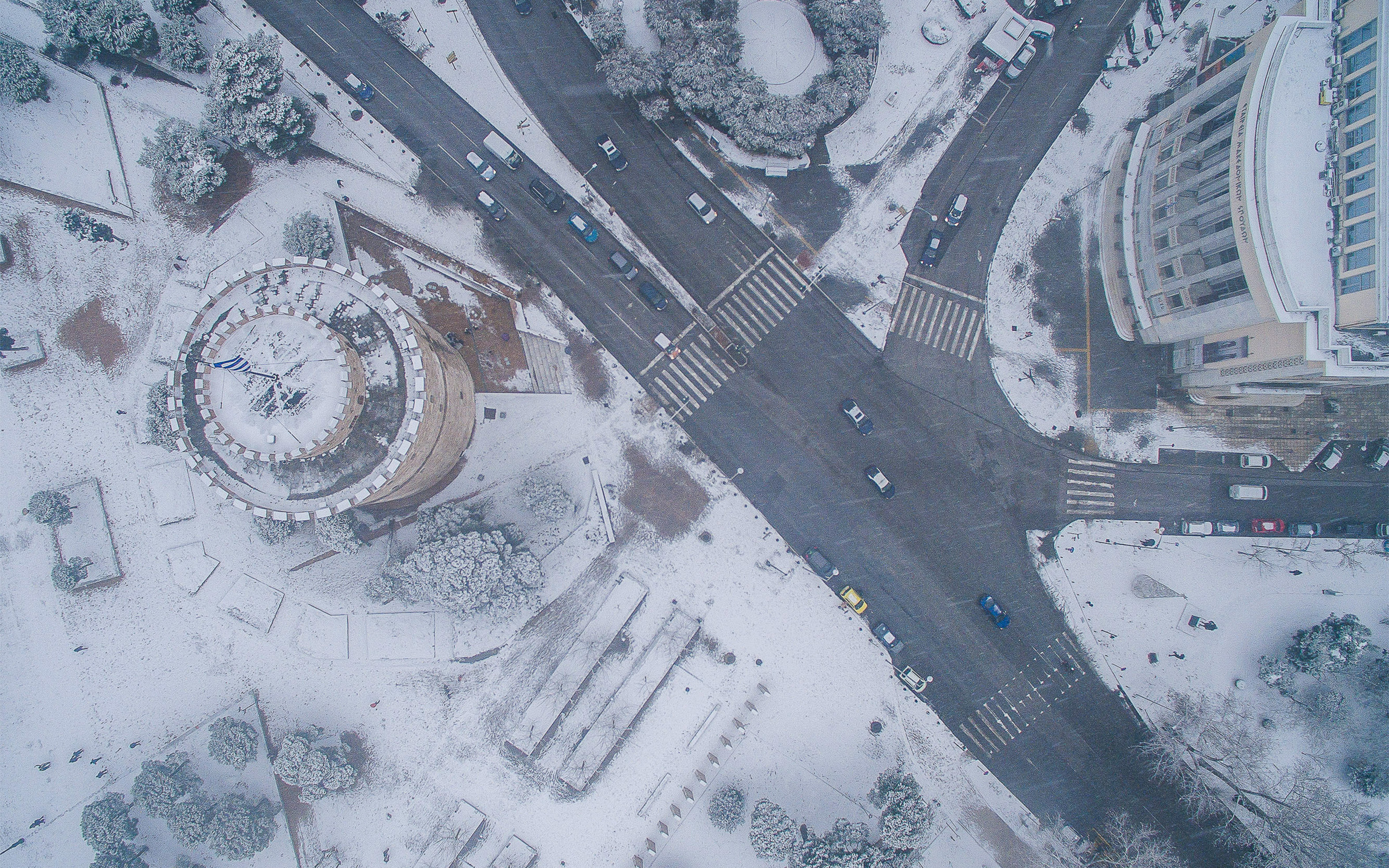 Η χιονισμένη Θεσσαλονίκη μέσα από 8 αεροφωτογραφίες-5