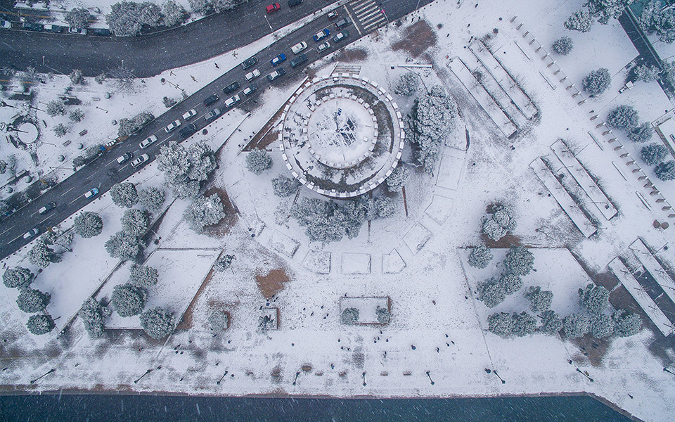 Η χιονισμένη Θεσσαλονίκη μέσα από 8 αεροφωτογραφίες-3