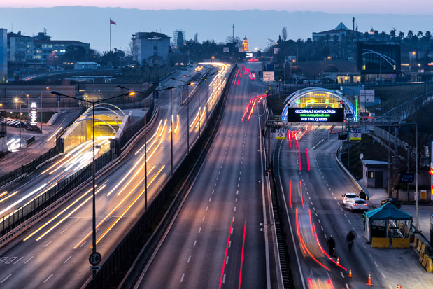 Κωνσταντινούπολη: Παιχνίδι αντιθέσεων-1