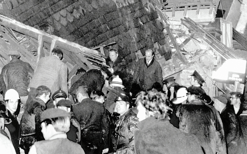 Νέος εμφύλιος στη Βόρεια Ιρλανδία-1