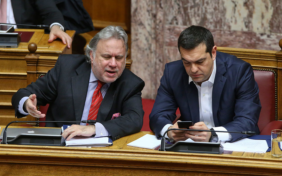 Το μεσημέρι της Παρασκευής η ψηφοφορία – Οι ομιλίες των αρχηγών στη Βουλή (Live)-1