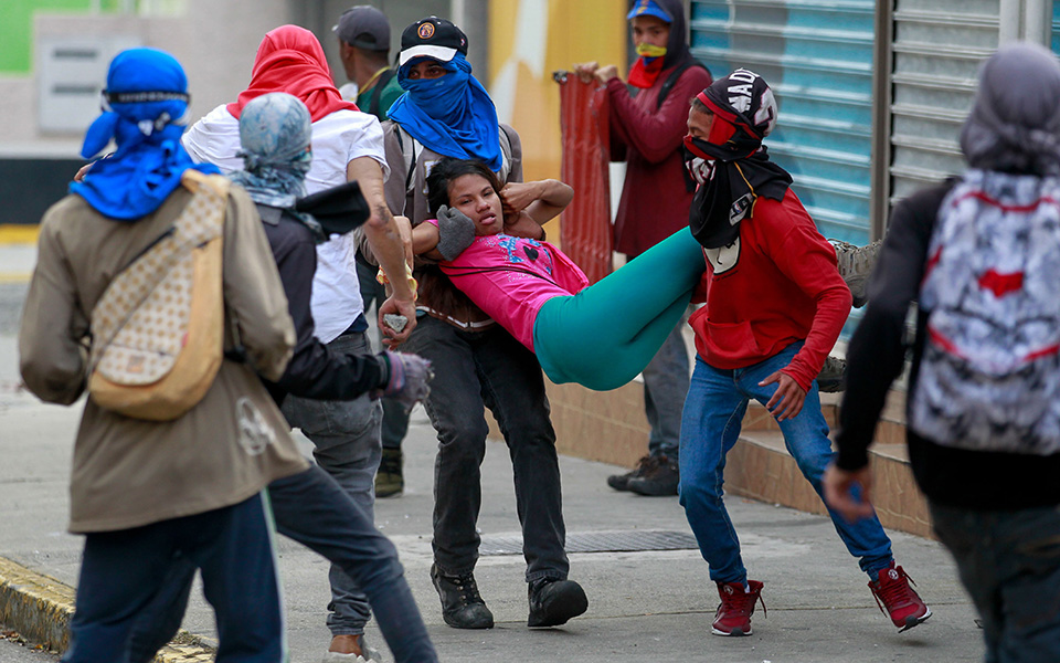 Βενεζουέλα: Κοινωνικός αναβρασμός και τουλάχιστον 13 νεκροί στις διαδηλώσεις-5