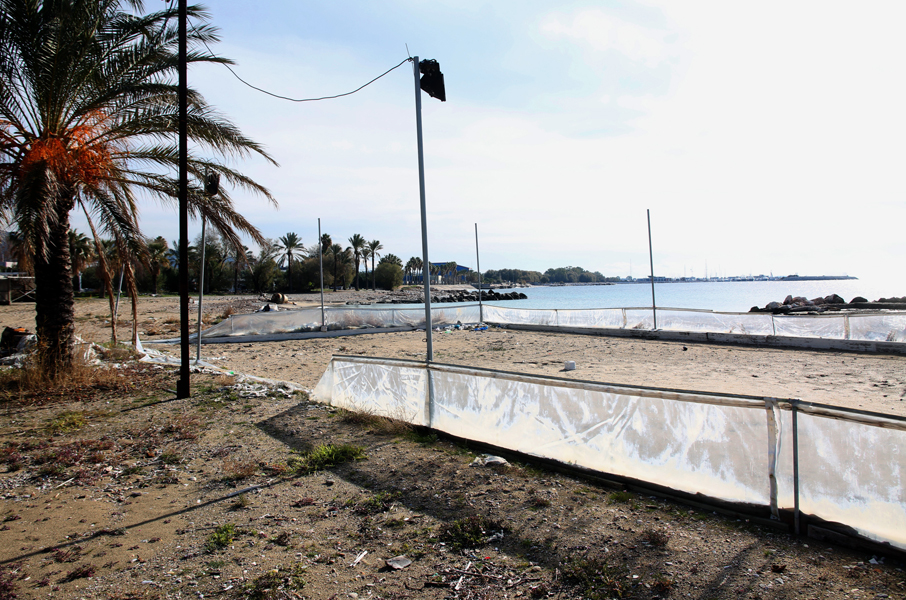 Ελληνικό, παράδειγμα ασυνέχειας-3