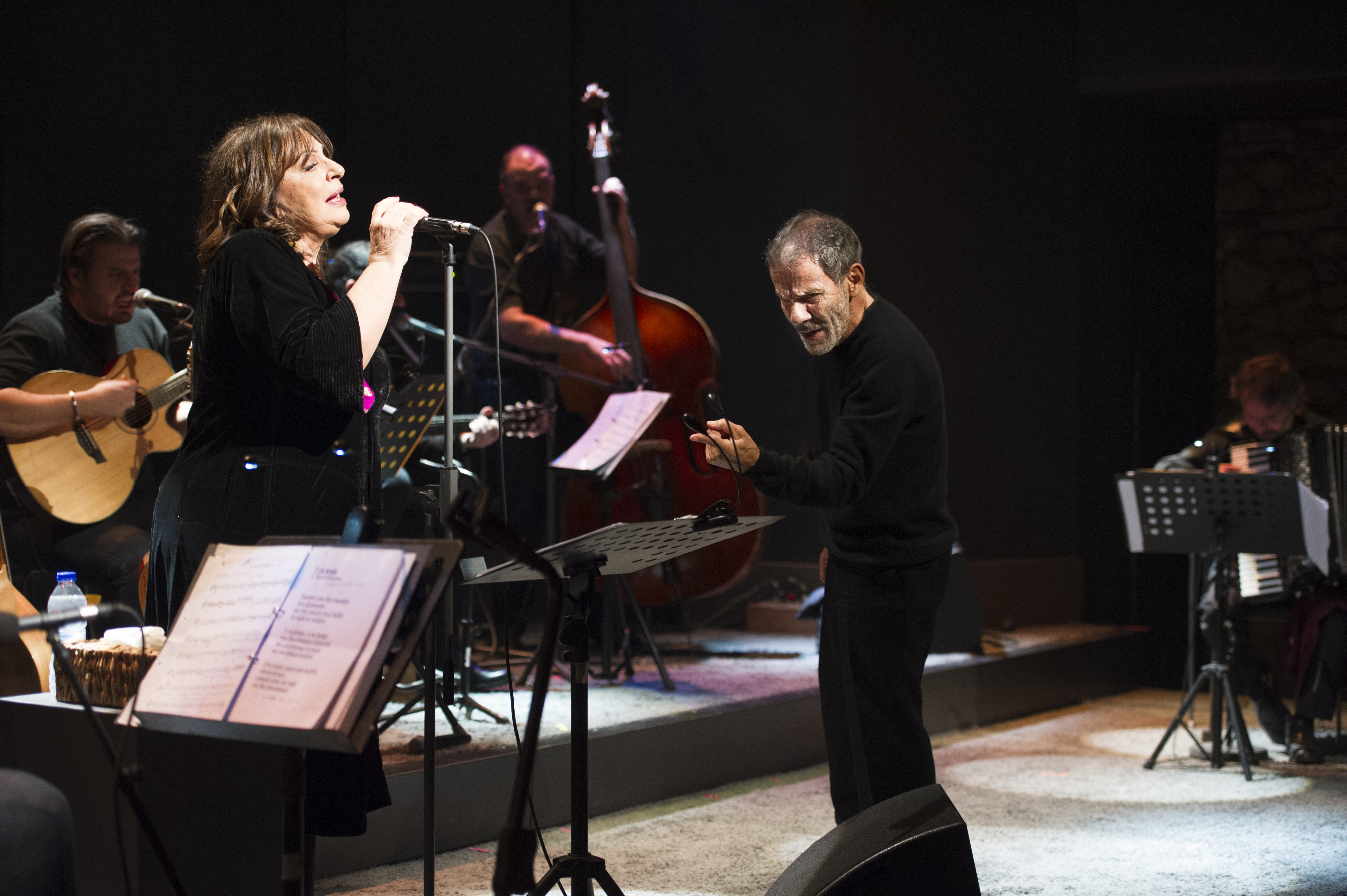 Η κοπή της πίτας της «Καθημερινής» έγινε με υπόκρουση Γιώργου Ζαμπέτα στο Gazarte-1