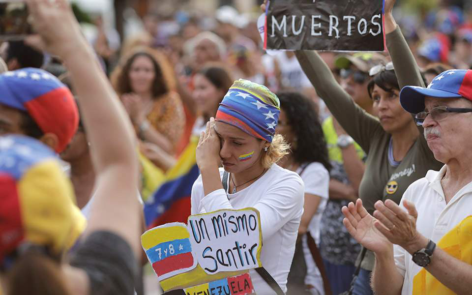 Βενεζουέλα: Ανοιχτό ενδεχόμενο στρατιωτικής παρέμβασης αφήνει ο Τραμπ – Απορρίπτει το τελεσίγραφο ο Μαδούρο-4