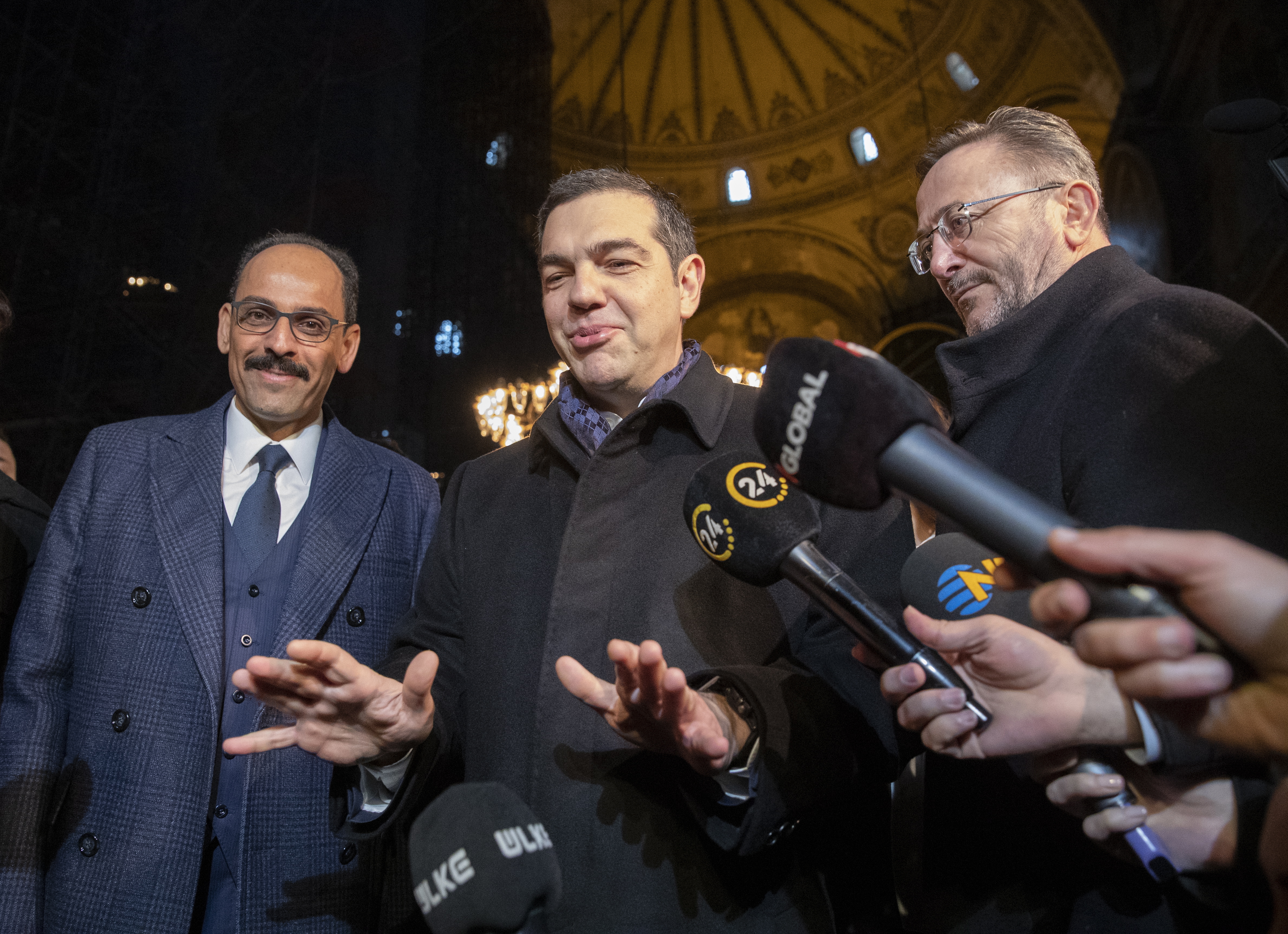 Σε Χάλκη και Αγία Σοφία ο πρωθυπουργός – Βίντεο και φωτογραφίες-5